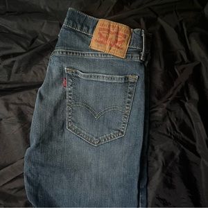 Men’s Levi’s blue jeans (505)